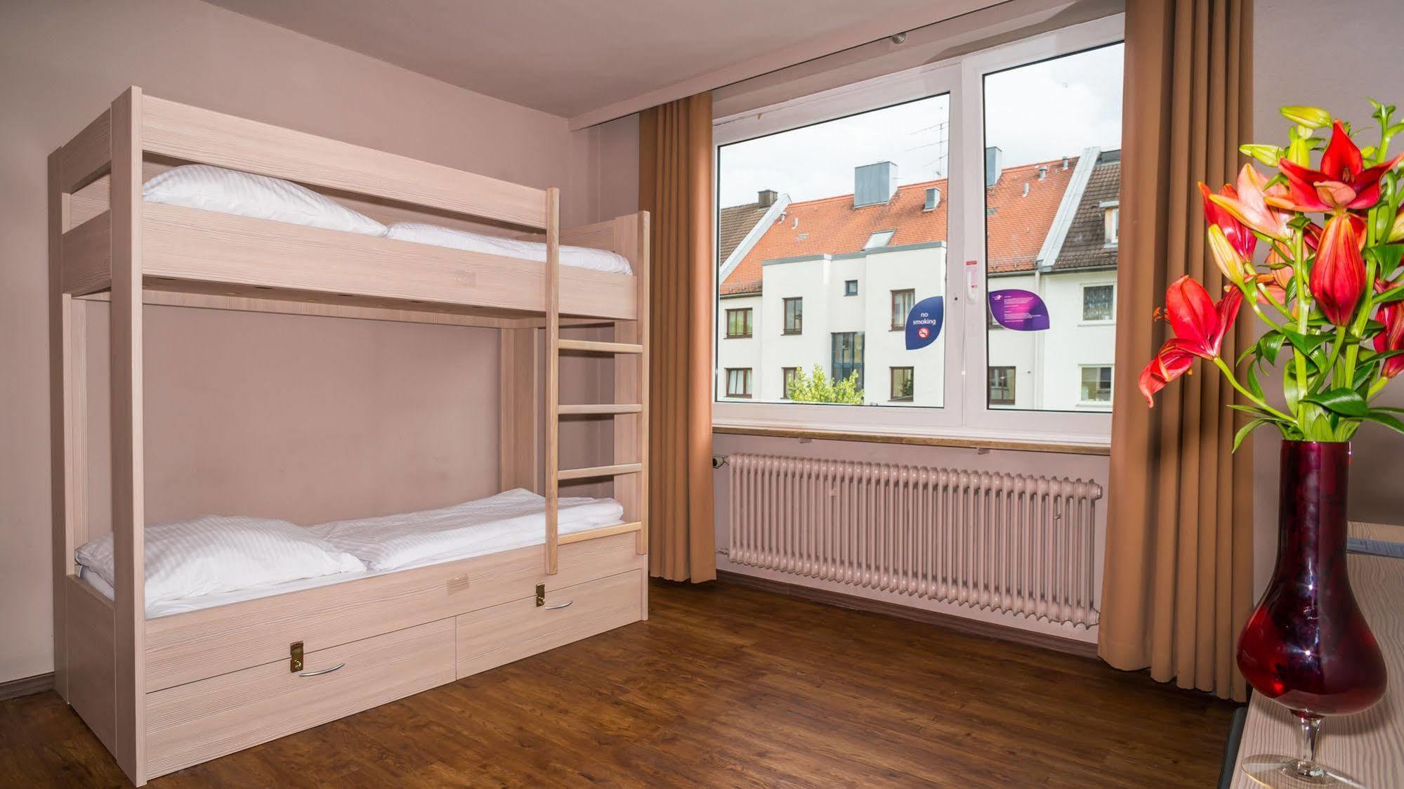 Smart Stay - Hostel Munich City Exterior photo