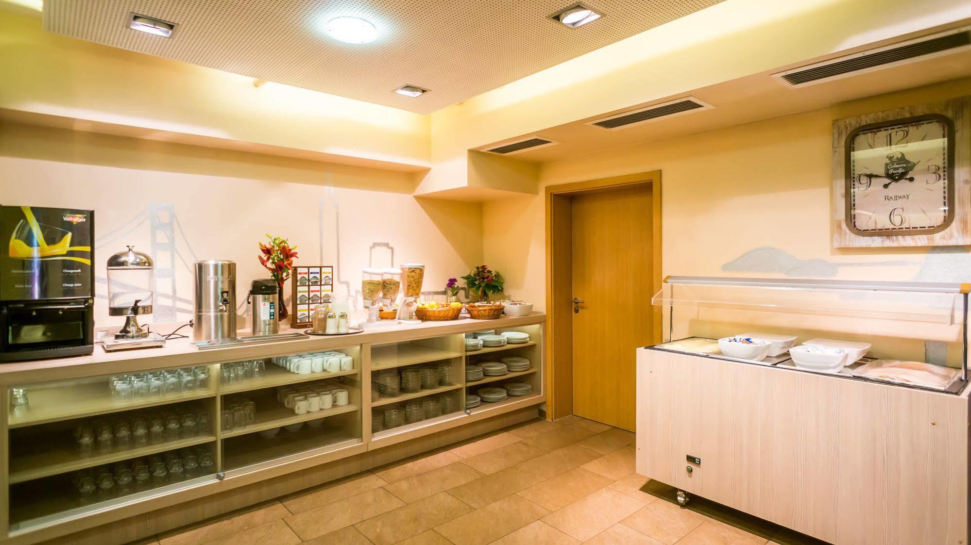 Smart Stay - Hostel Munich City Exterior photo
