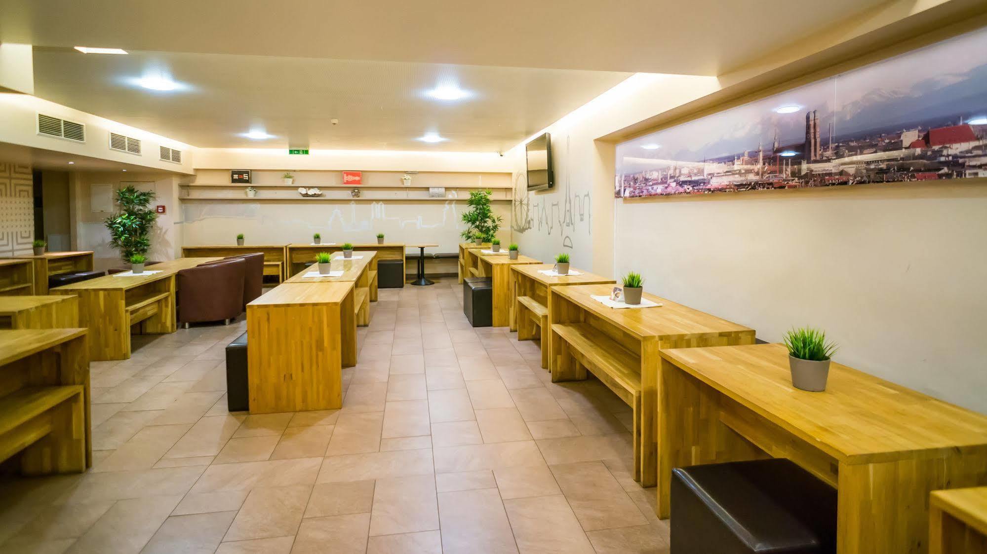 Smart Stay - Hostel Munich City Exterior photo